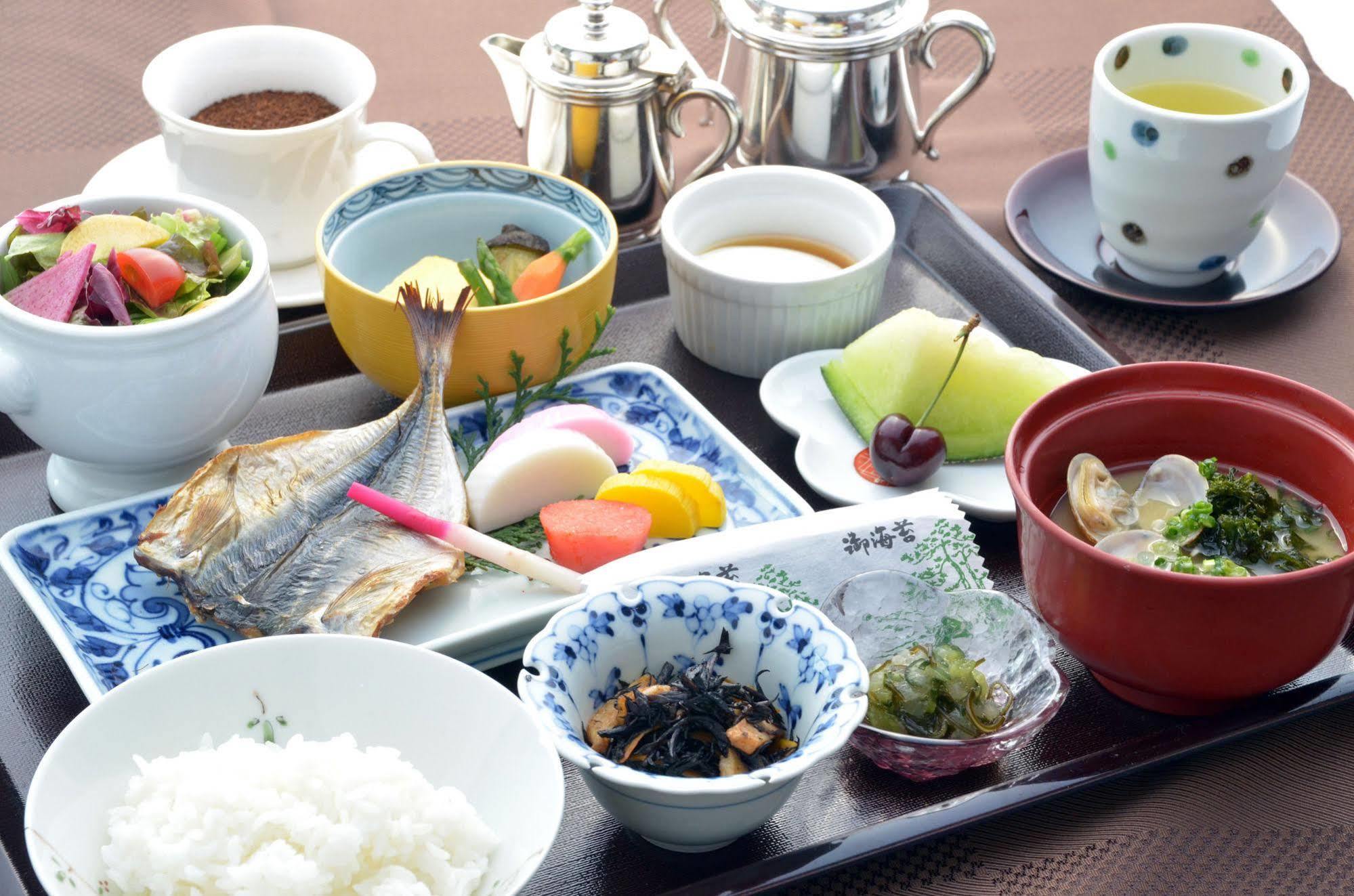 Nagasaki International Hotel Omura Экстерьер фото